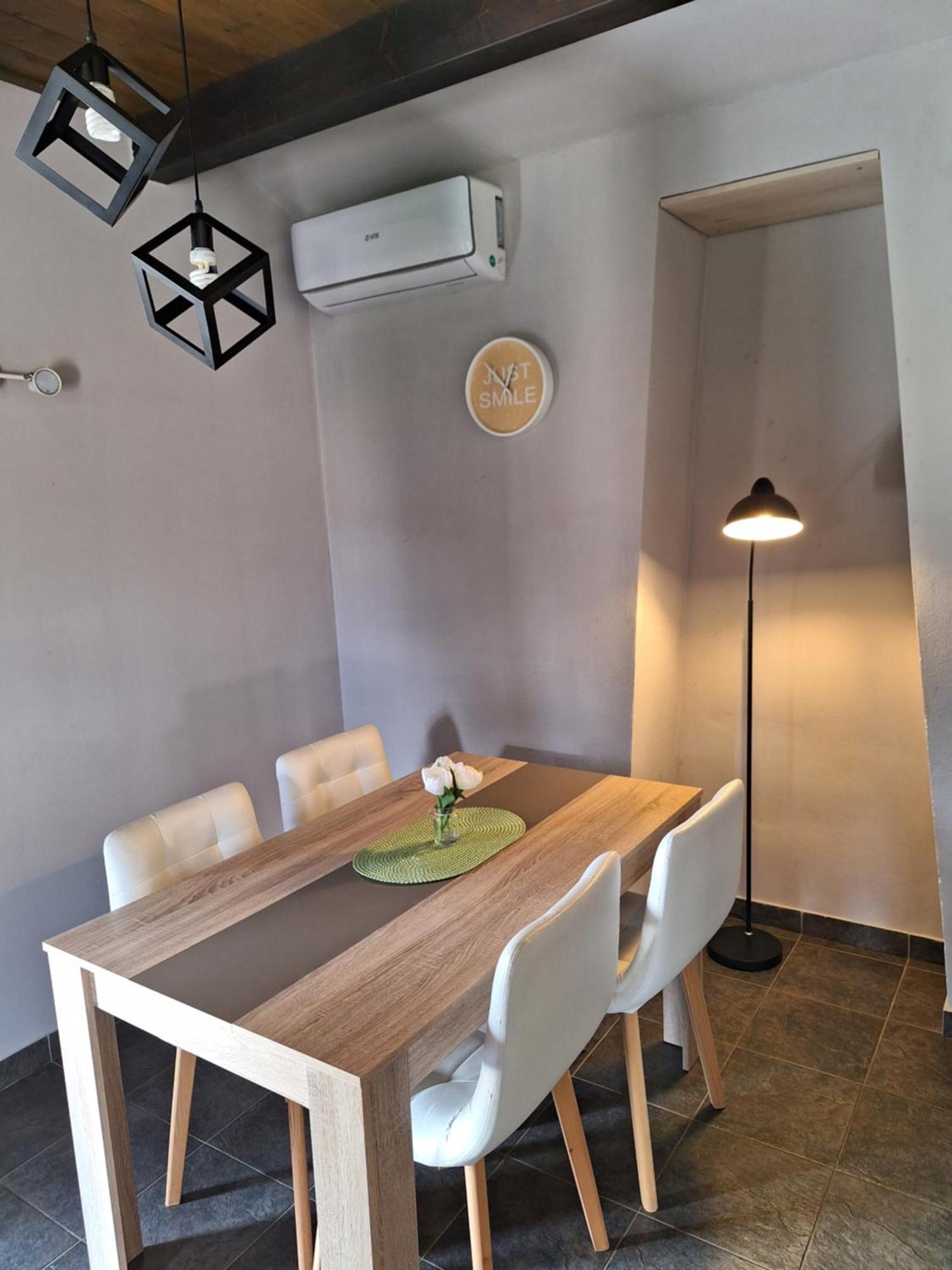 Guest House Flora Пазин Экстерьер фото